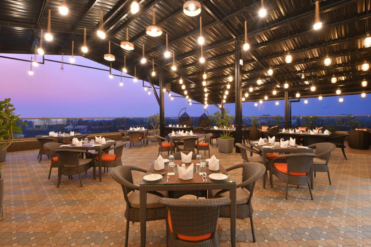 The Fern Habitat, Candolim, Goa ภายนอก รูปภาพ